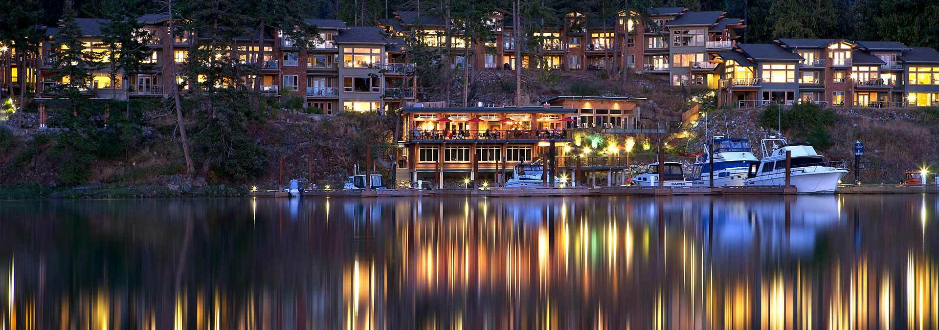 Painted Boat Resort Spa And Marina Madeira Park Esterno foto